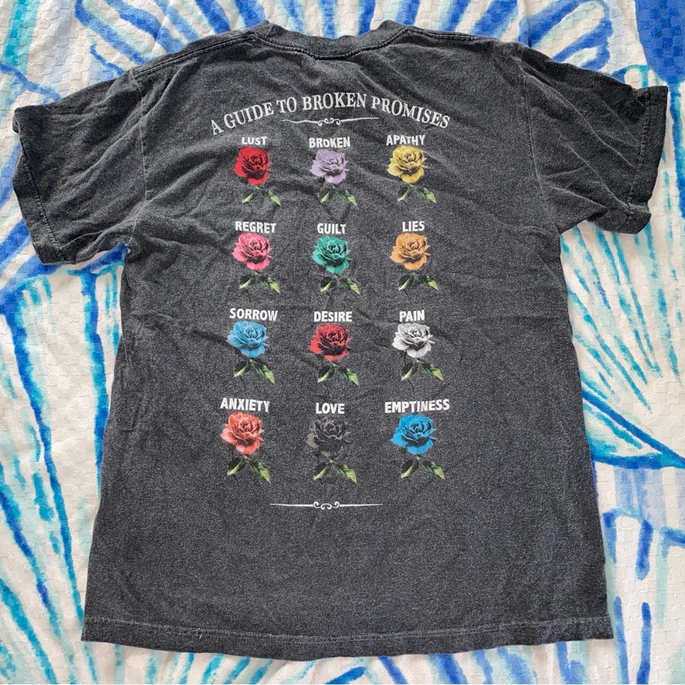 Broken Promises Roses Tee - Picture 1 of 4